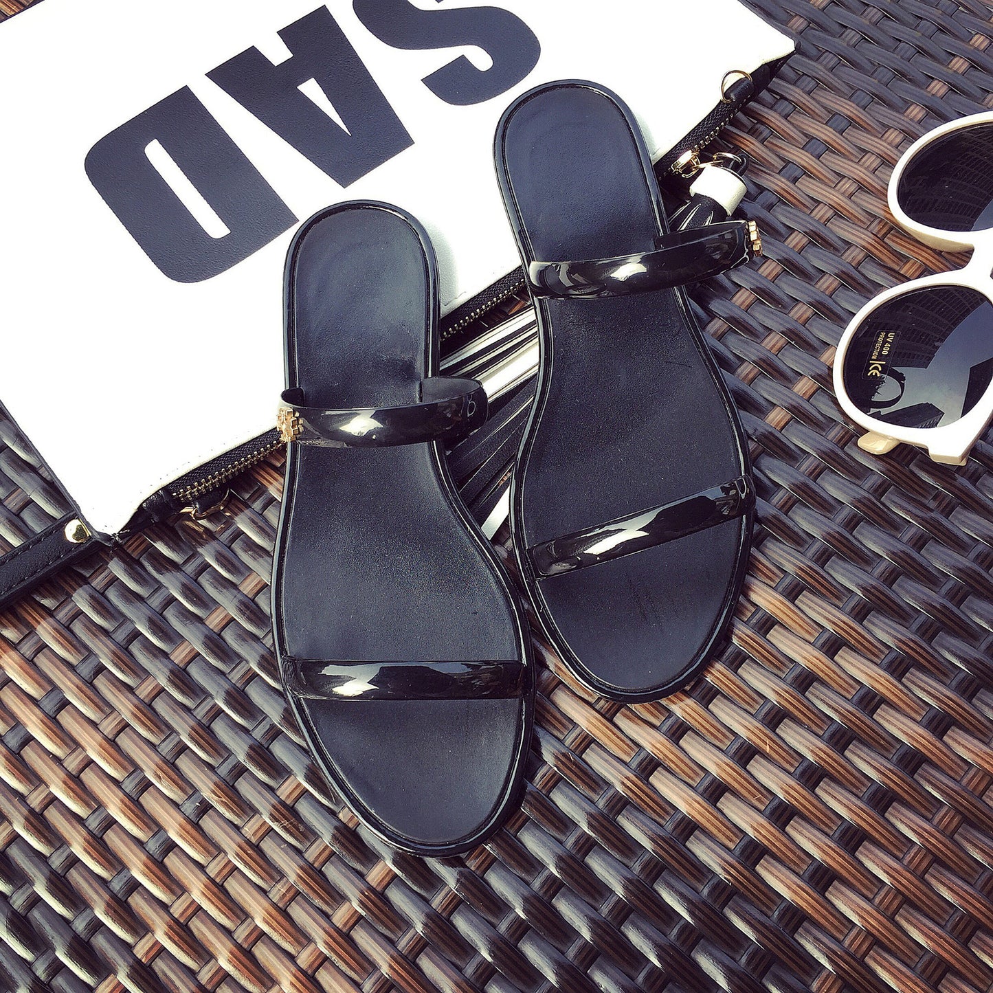 Ladies Double Belt Sandals And Slippers For Outer Wear On The Beach