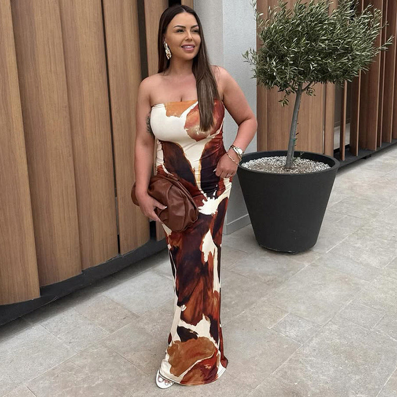 Kvinders stilfulde trykte off-shoulder tubekjole