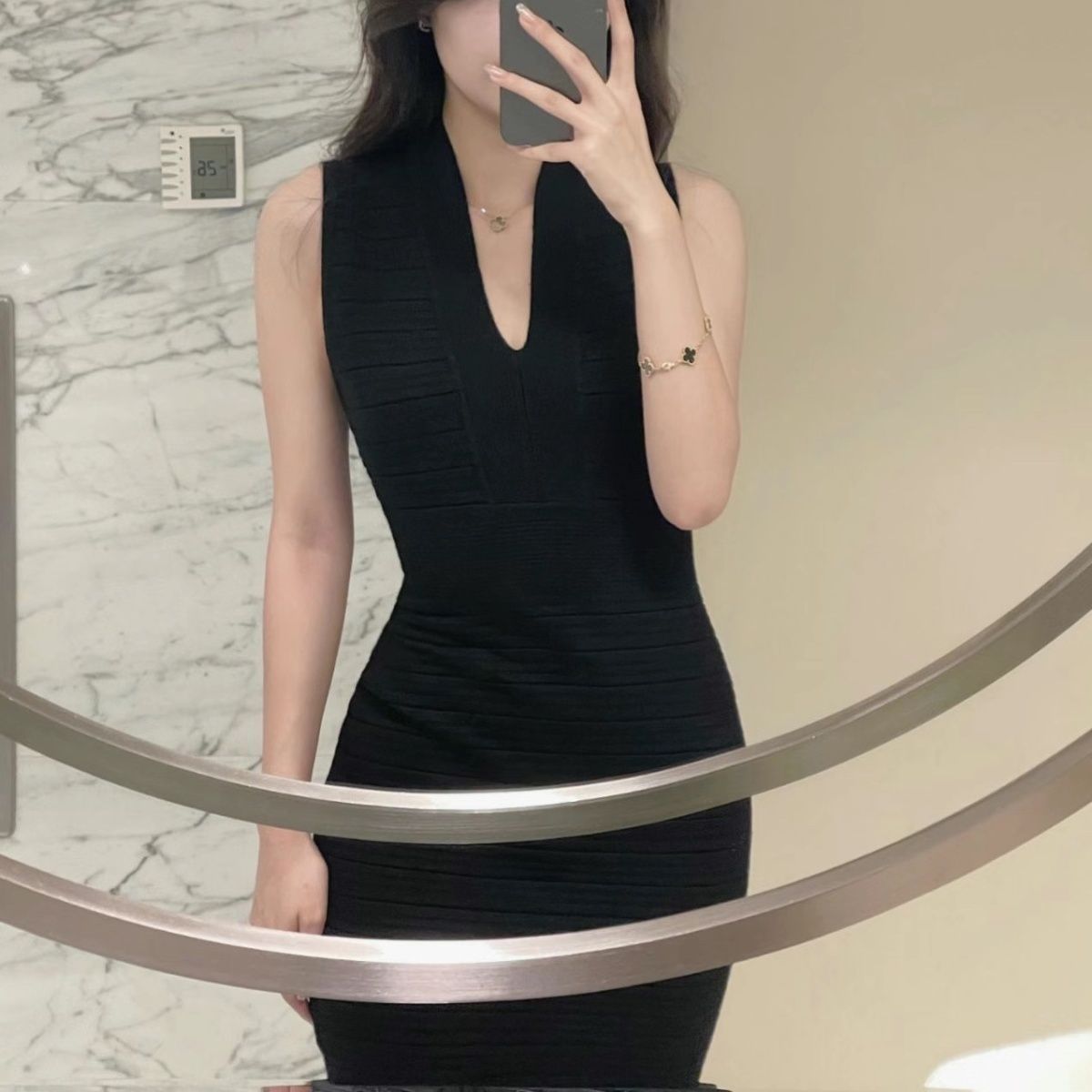 Womens Sexy V-Neck Sleeveless Knitted Dress
