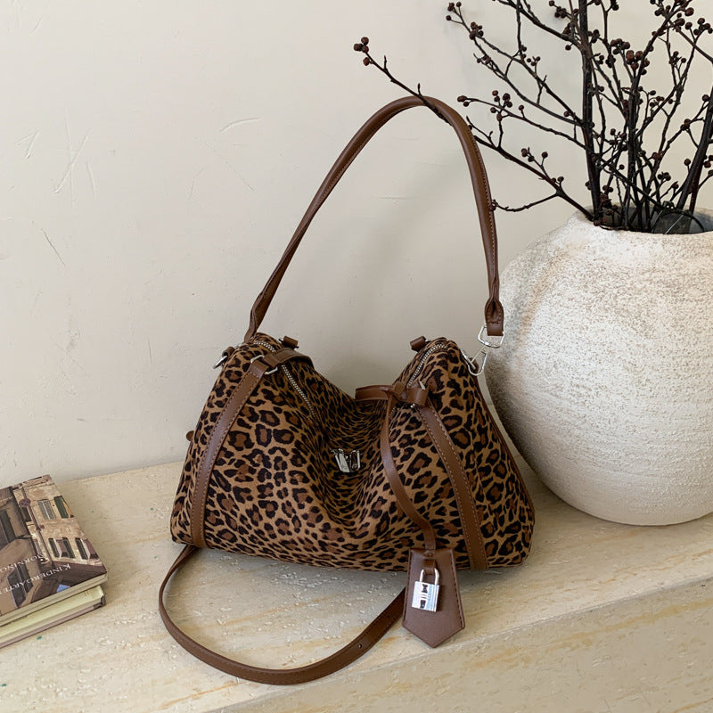 New Commuter Frosted Large Capacity Versatile Crossbody Bag