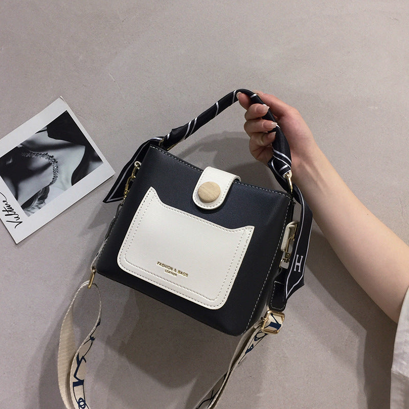 Small  Bag Female Bag New Ins Messenger Bag Tide Hit Color