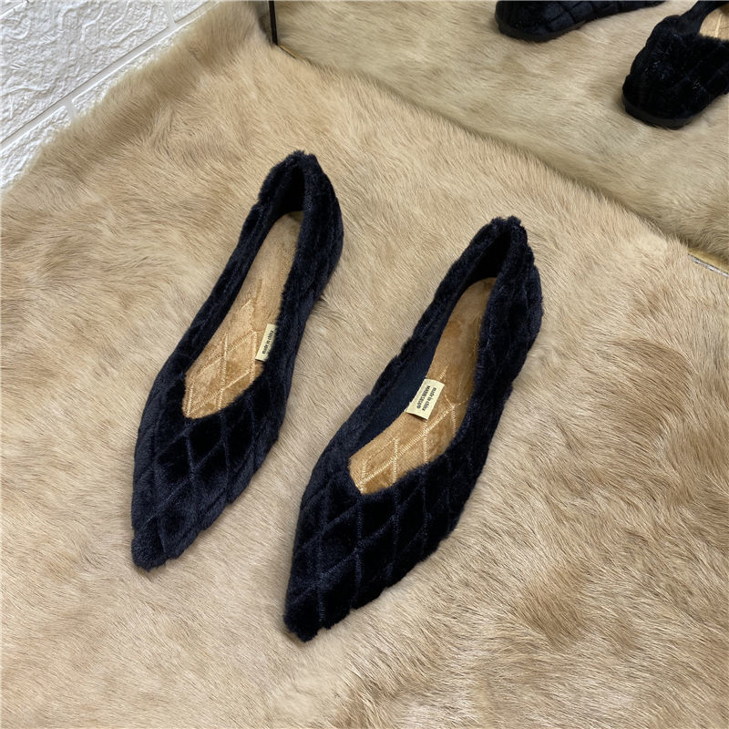 Pointed Rhombus Flat Bottom Plus Cashmere Beanie Shoes