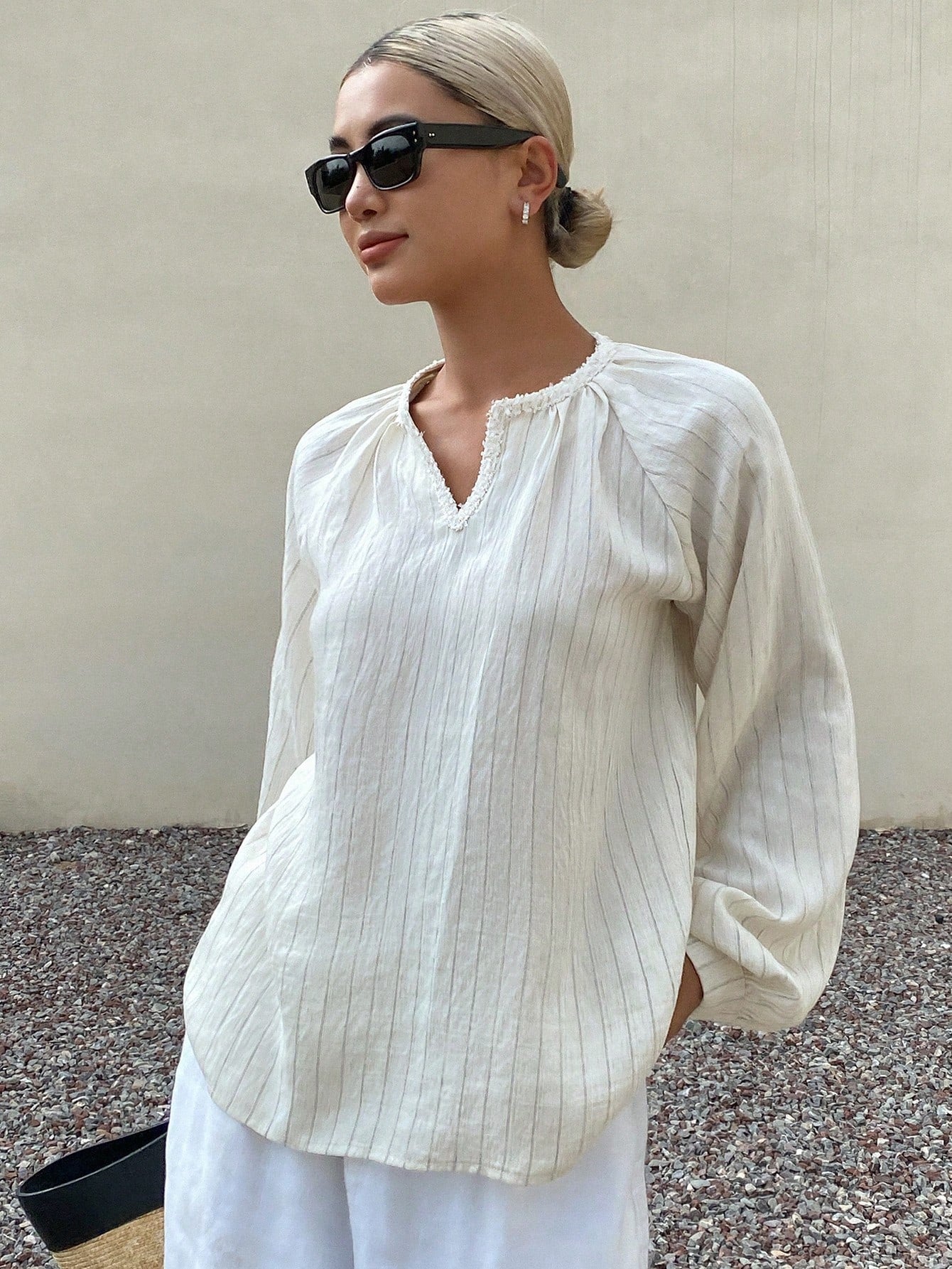 Kong Collar Lantern Sleeve Loose Top
