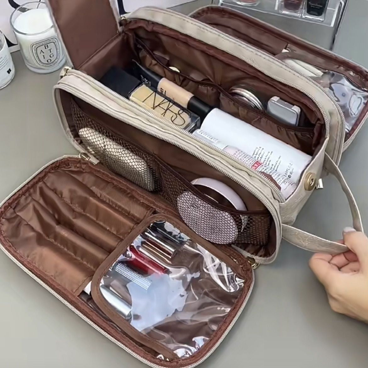 Large Capacity Portable Cosmetic Bag Women