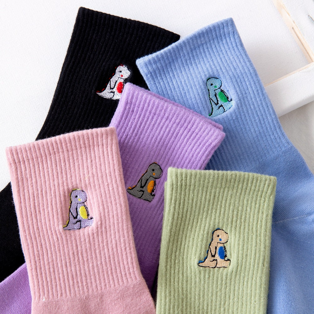 Women's Fashion Cartoon Embroidered Mid Tube Socks