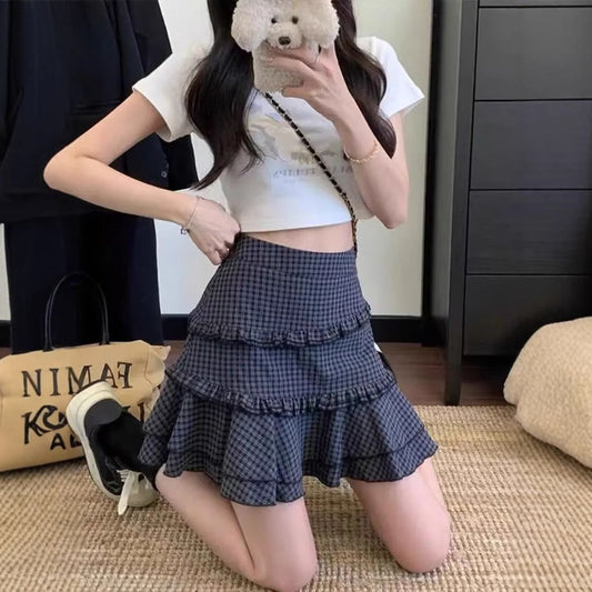 Retro ternet design, flæsekantet højtaljet A-formet miniskirt