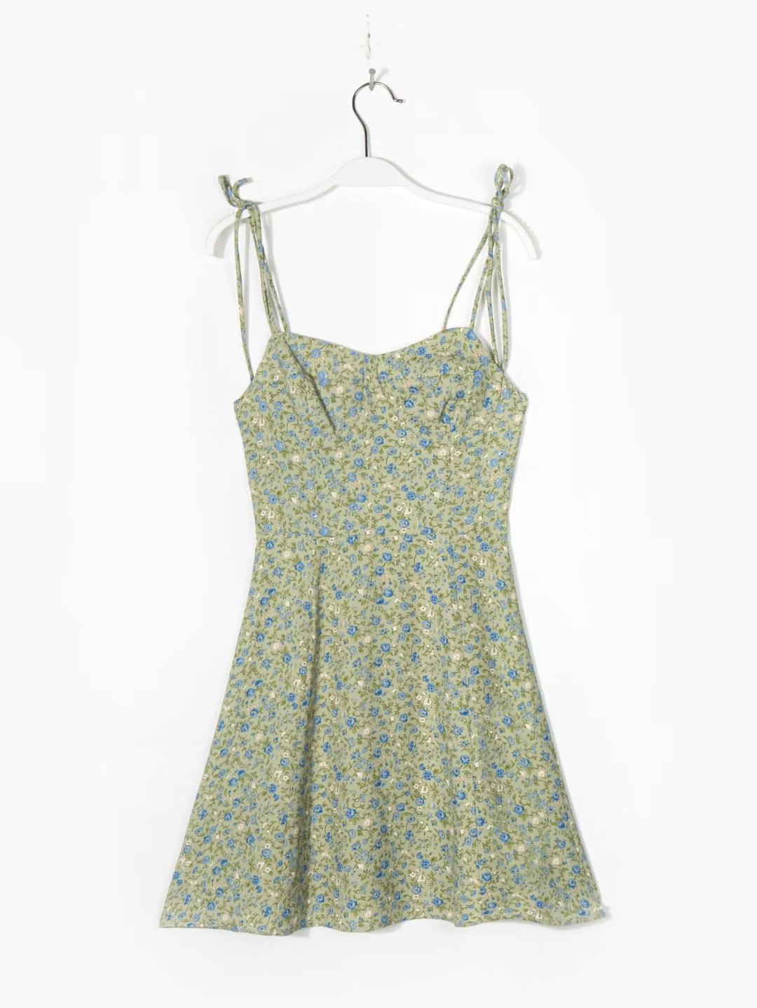 Suspended Dress With Waistband For Slimming Effect