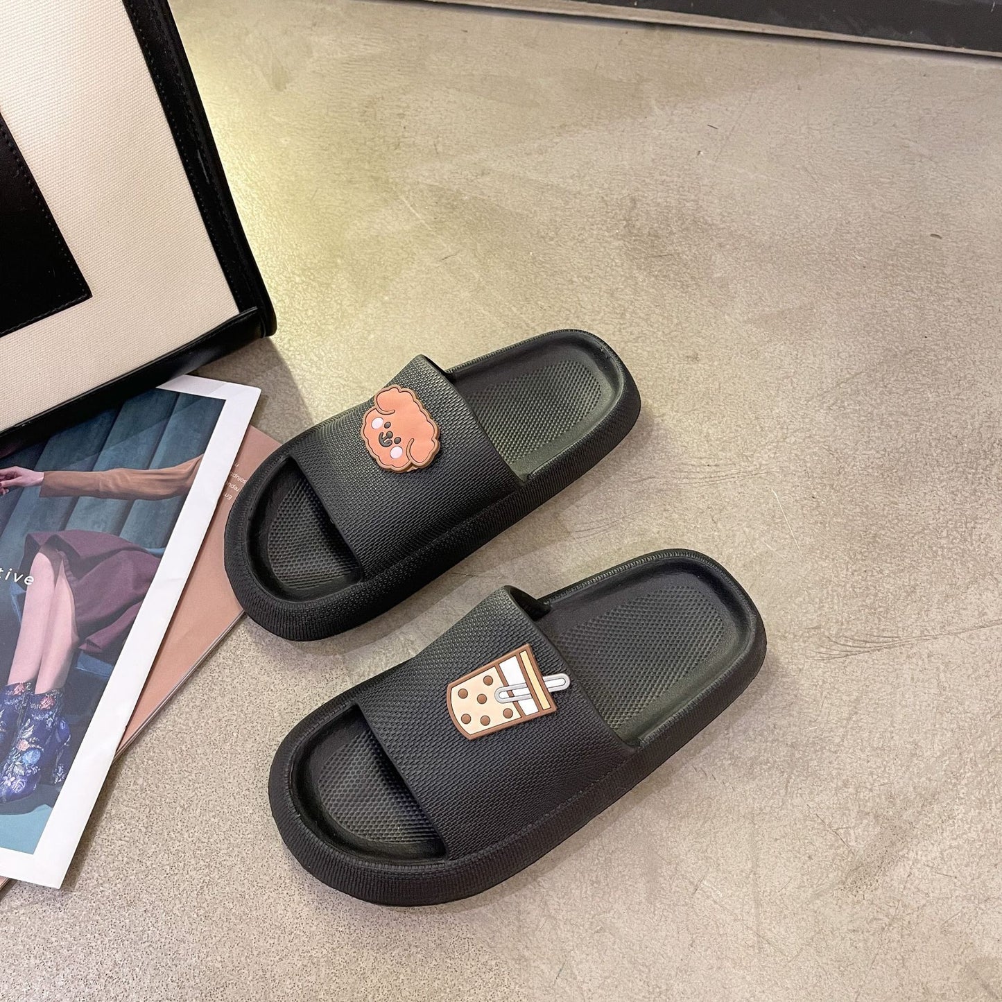 Indoor Wear Light Cute Soft Bottom Household One-word Slippers