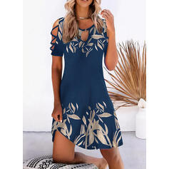Womens Printed Short-Sleeve Off-Shoulder Casual Vacation Cinched Dress