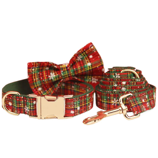 Green Background Snowflake Christmas Pet Collar