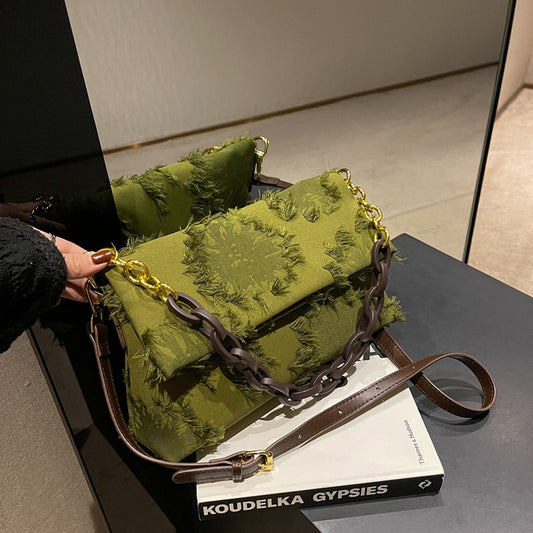 Popular Chain New Women's Messenger Bag