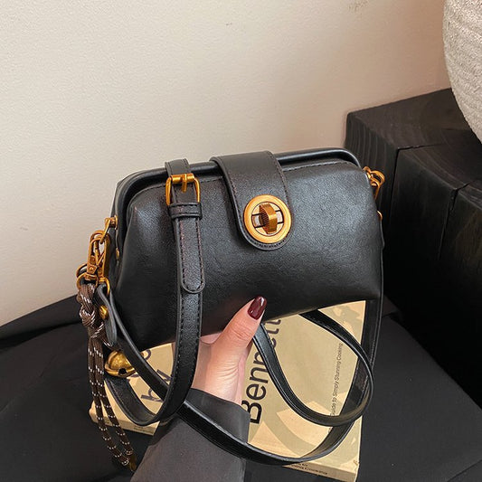 High Sense Niche Female Autumn And Winter New Retro Frosted Crossbody Bag
