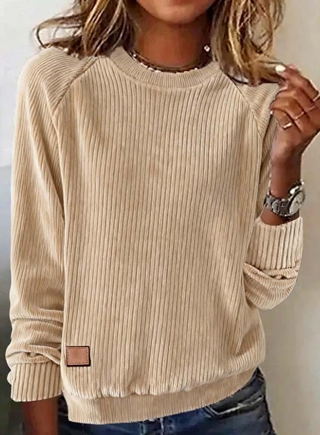 Stylish Slit Loose-fitting Top That Flatters Your Figure And Creates A Slimming Look