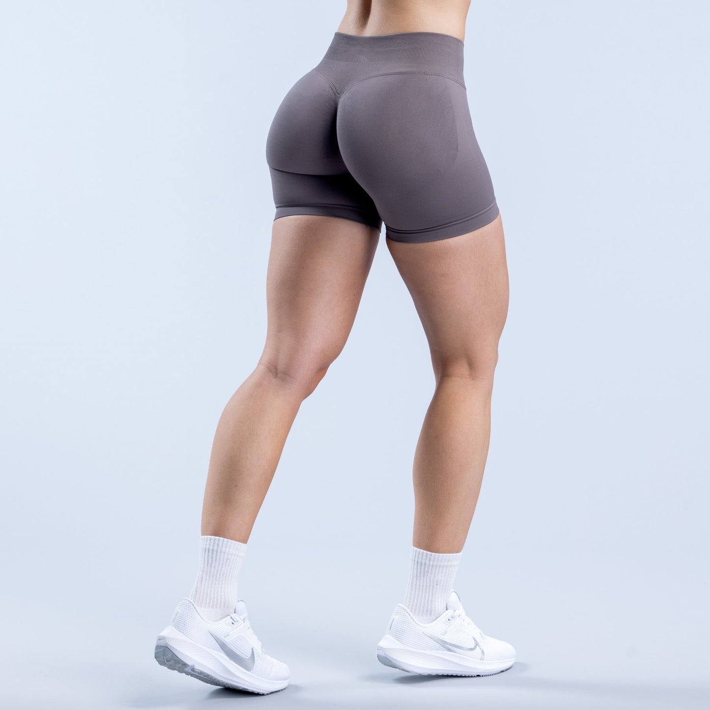 High Elastic Matte Nylon Seamless Low Waist Shorts Fitness Yoga Shorts