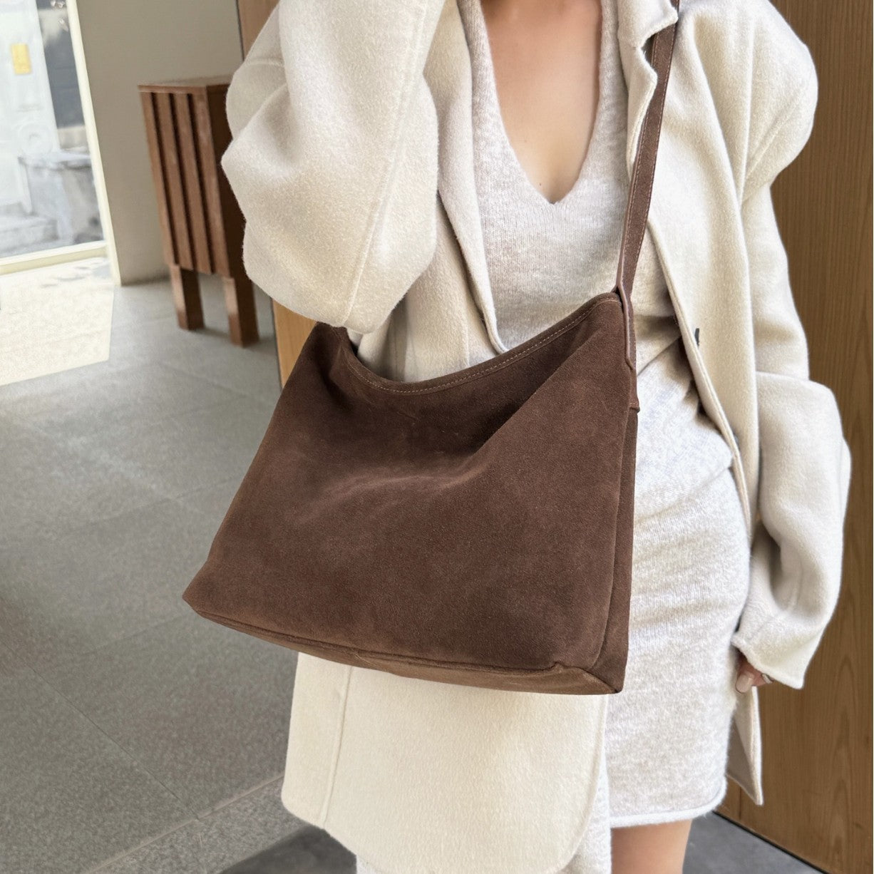 Matte Cowhide Commuter ShoulderCrossbody Tote Bag