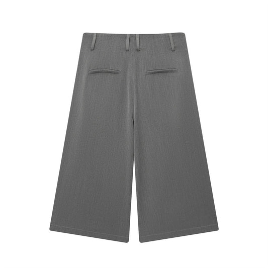 Minimalistiske ensfarvede lange afslappede shorts til kvinder