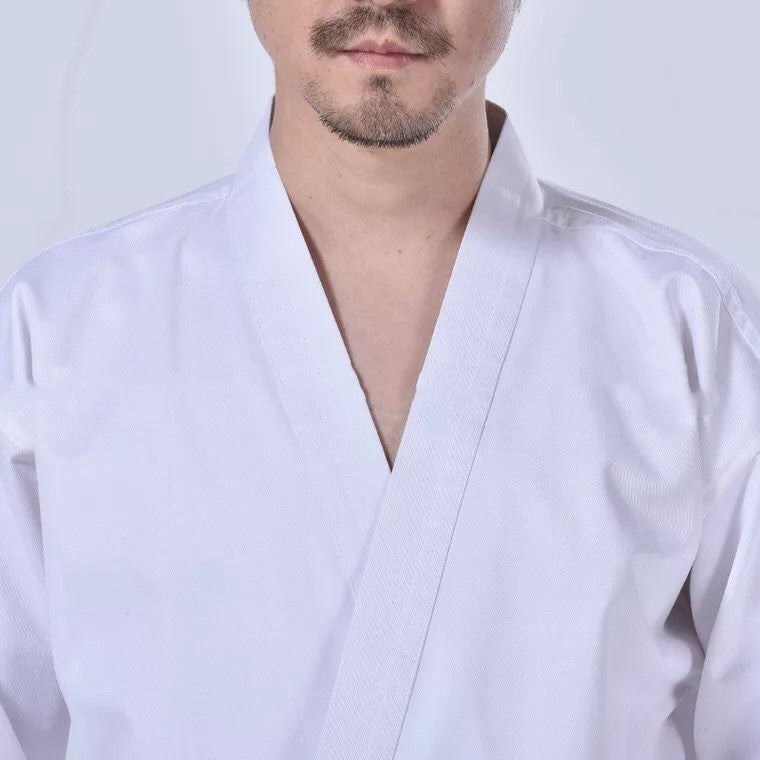 Sort og hvid judotræningstøj til mænd og kvinder