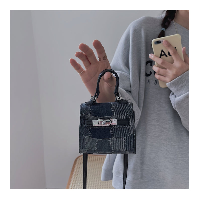 Fashion Messenger Canvas Bag Ins Versatile