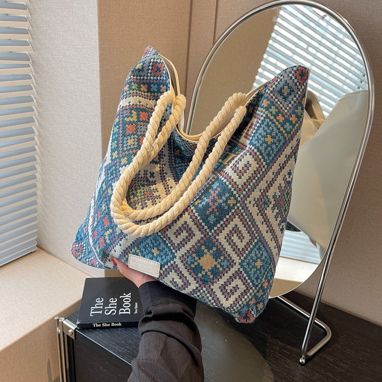 Women's Canvas One Shoulder Large Capacity Bag