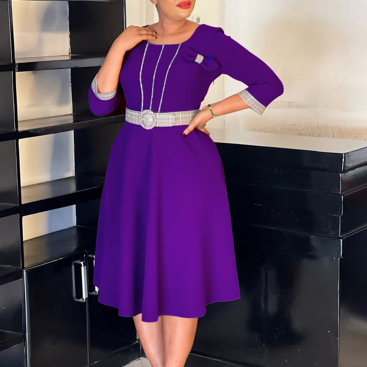 Stylish Elegant African Dress With A Round Neckline And Patchwork Design