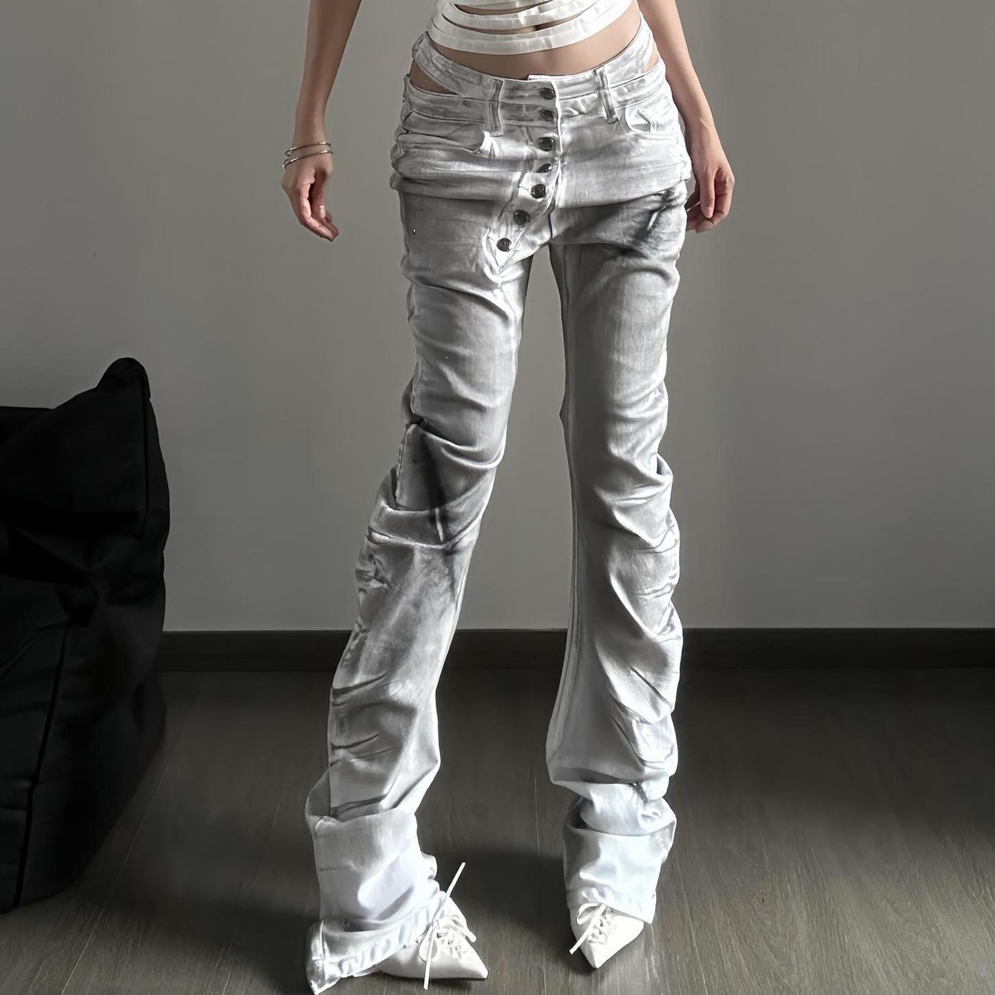 Washed Curved Knife Jeans Slim And Slimming Pants
