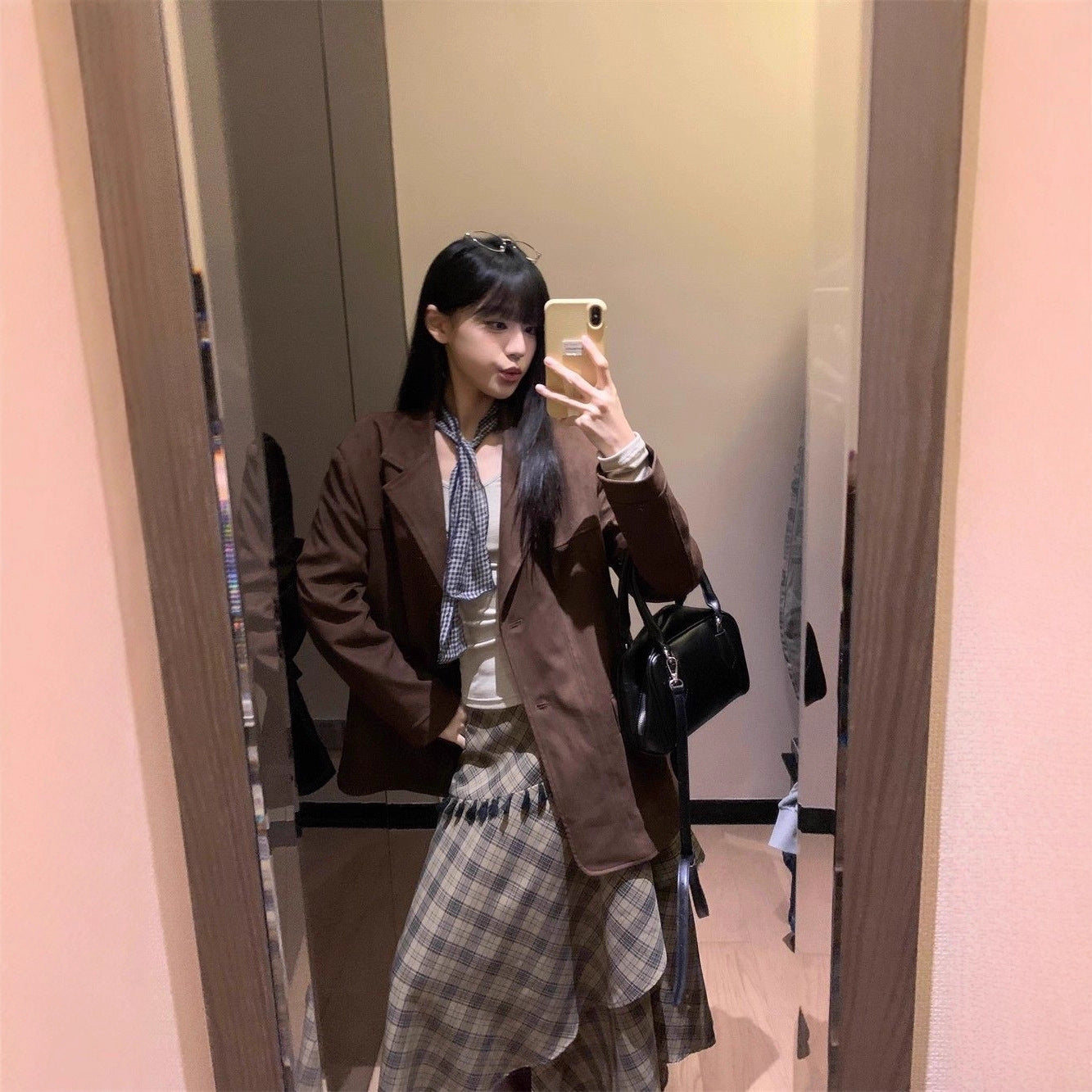 Women's Retro Suit Jacket With A Grid Half Skirt