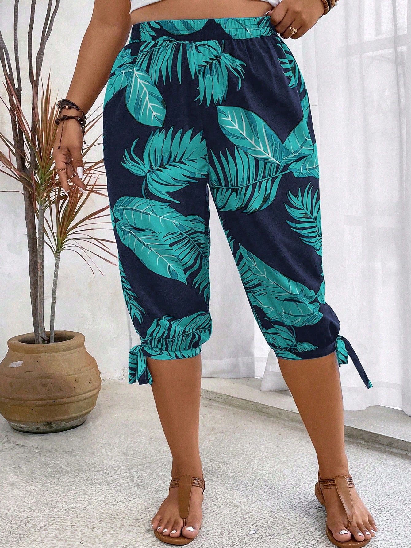 Plus Size Women's Printed Bandage Workout Leggings