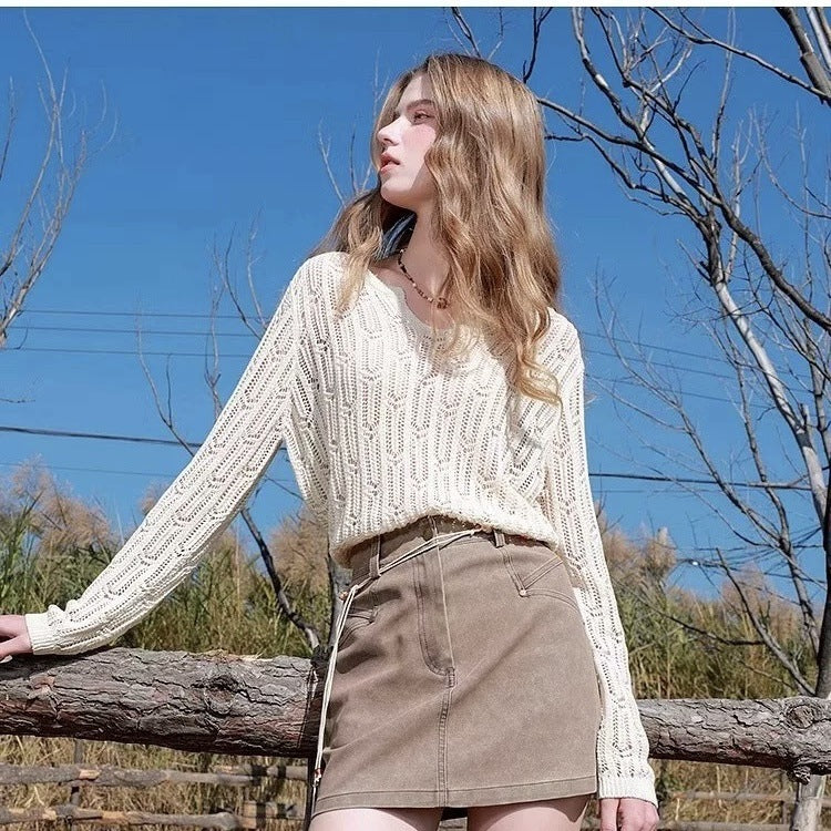 Solid-color Hollow-out V-neck Loose Laid-back Womens Pullover Knit Top