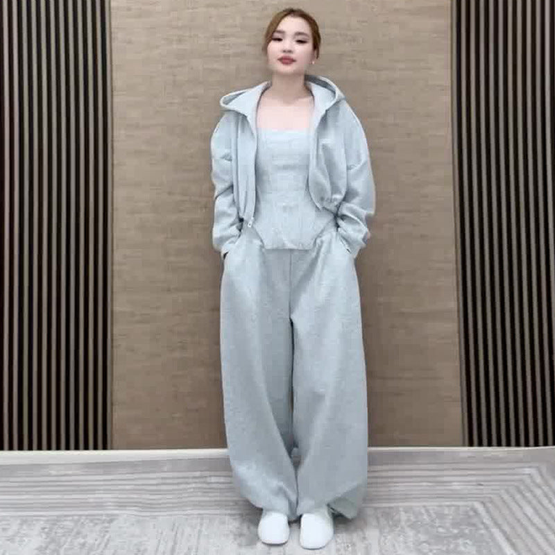 Womens Sportswear A Stylish Minimalist And Relaxed Three-piece Set