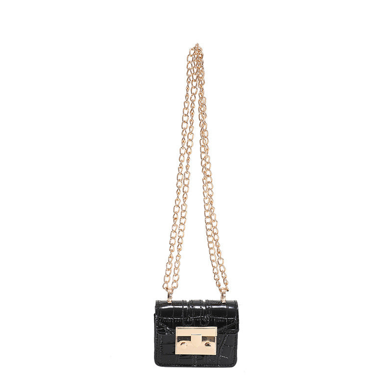 New Trendy Patent Leather Fashion Chain Messenger Bag