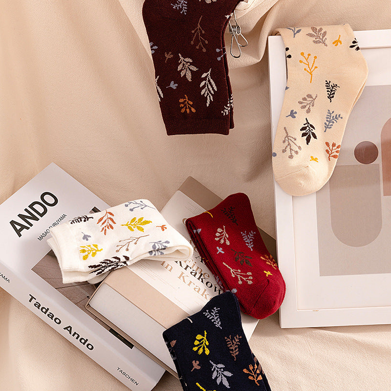 Women's Fashion Vintage Mid-calf Jacquard Socks