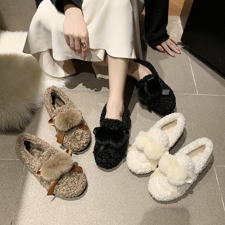 Women's Flat Shoes Keep Warm And Fashionable For Outer Wear