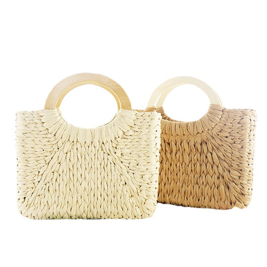 Fashionable Straw Bag With Round Wooden Handle