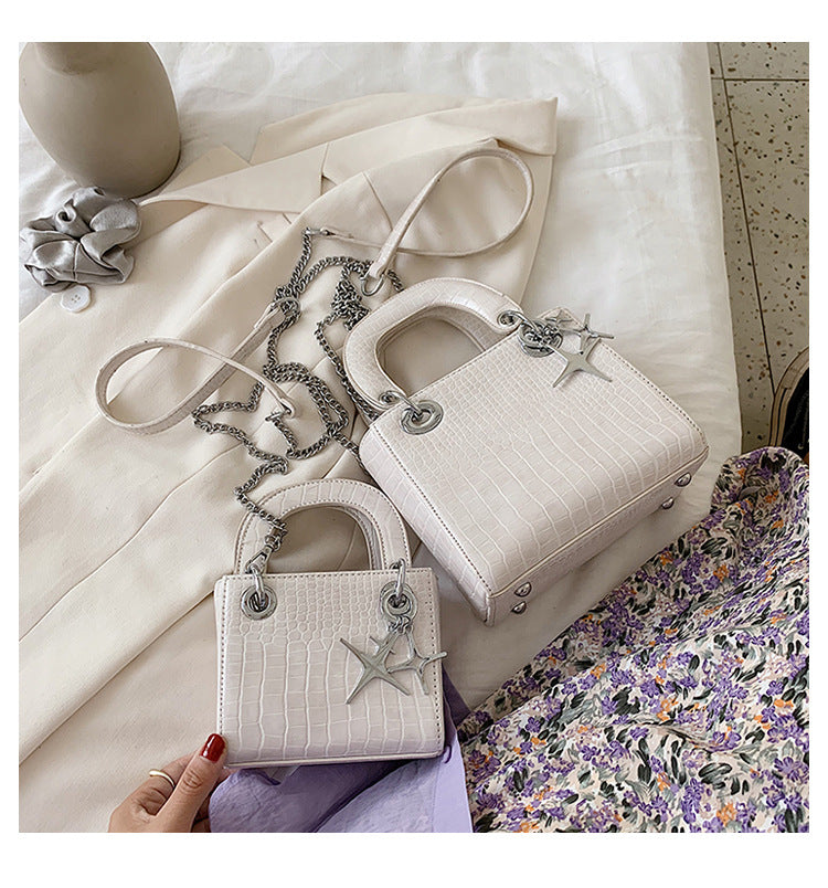 Fashion all-match portable chain shoulder messenger bag
