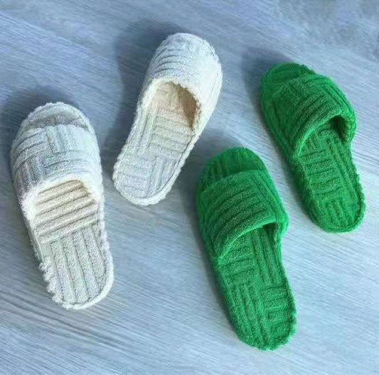 Women's Plus Size Thick-soled Warm Plush Slippers