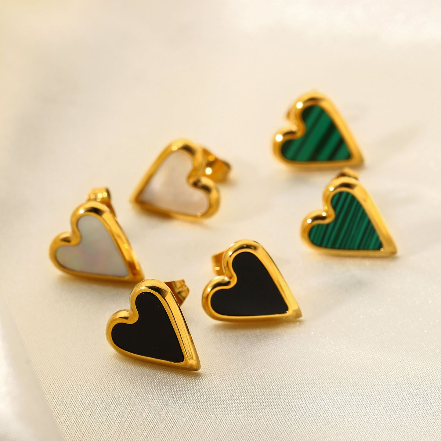 Natural Stone Black Shell Love Stud Earrings