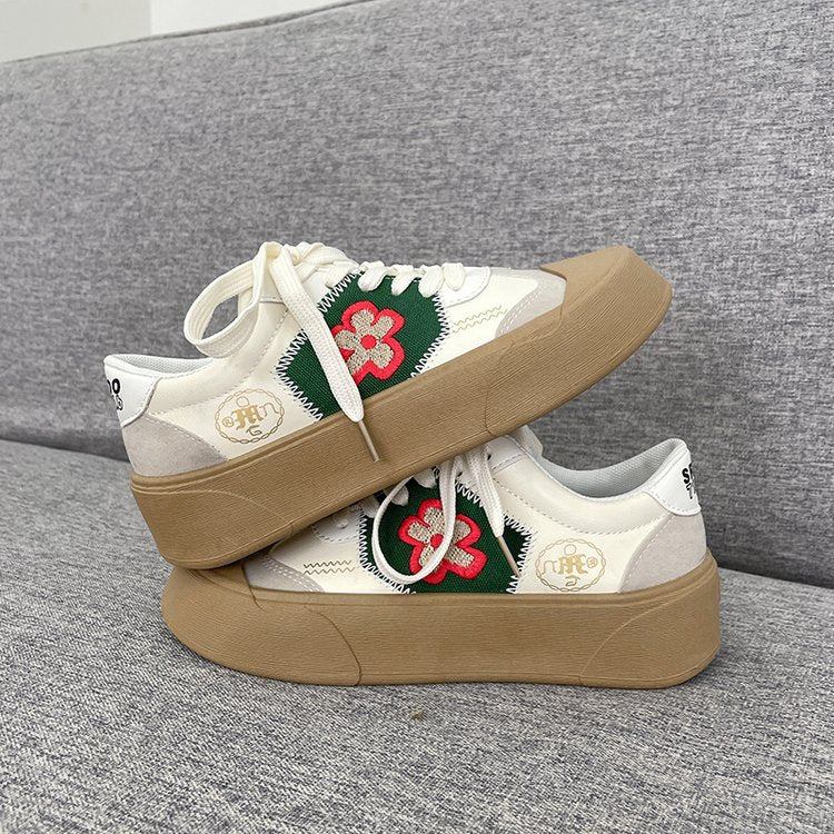 Flat Round Toe Lace-up Student Sneakers