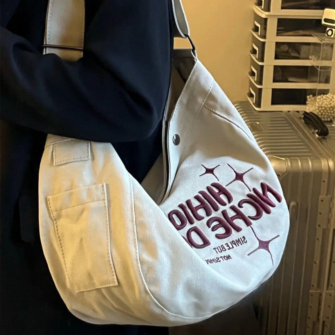 Large-capacity Canvas One-shoulder Diagonal Embroidery