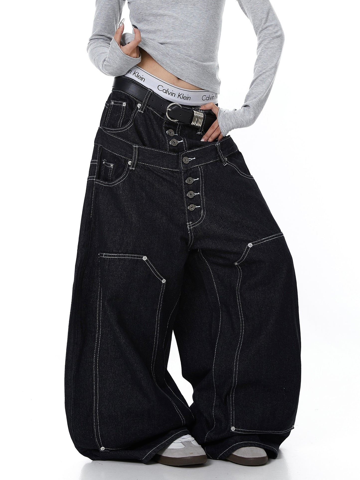 Womens American-Style Embroidered Button-Front Scissor-Cut Jeans