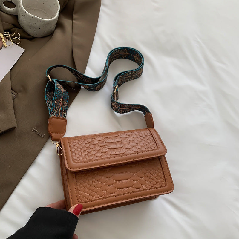 Women's Fashion Solid Color Wide Shoulder Strap Shoulder Small Square Bag