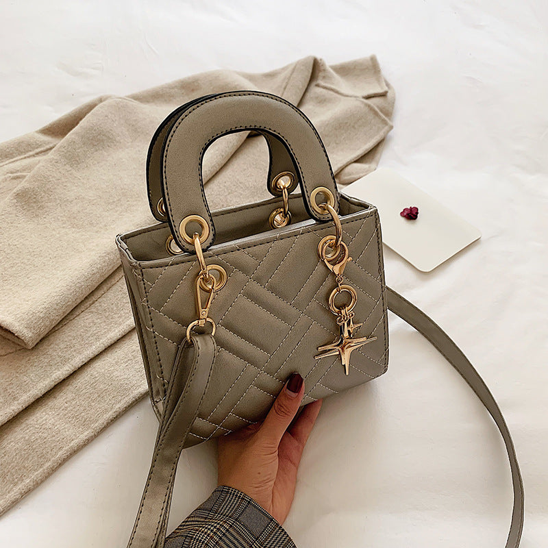 Manufacturer Wholesale Women's Bags New Women's Shoulder Bag XINGX Pendant All-matching Diamond Small Bag Women's