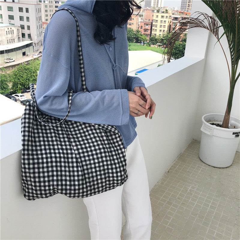 Summer New Red And White Plaid Girl's Heart Lace-up Cloth Bag