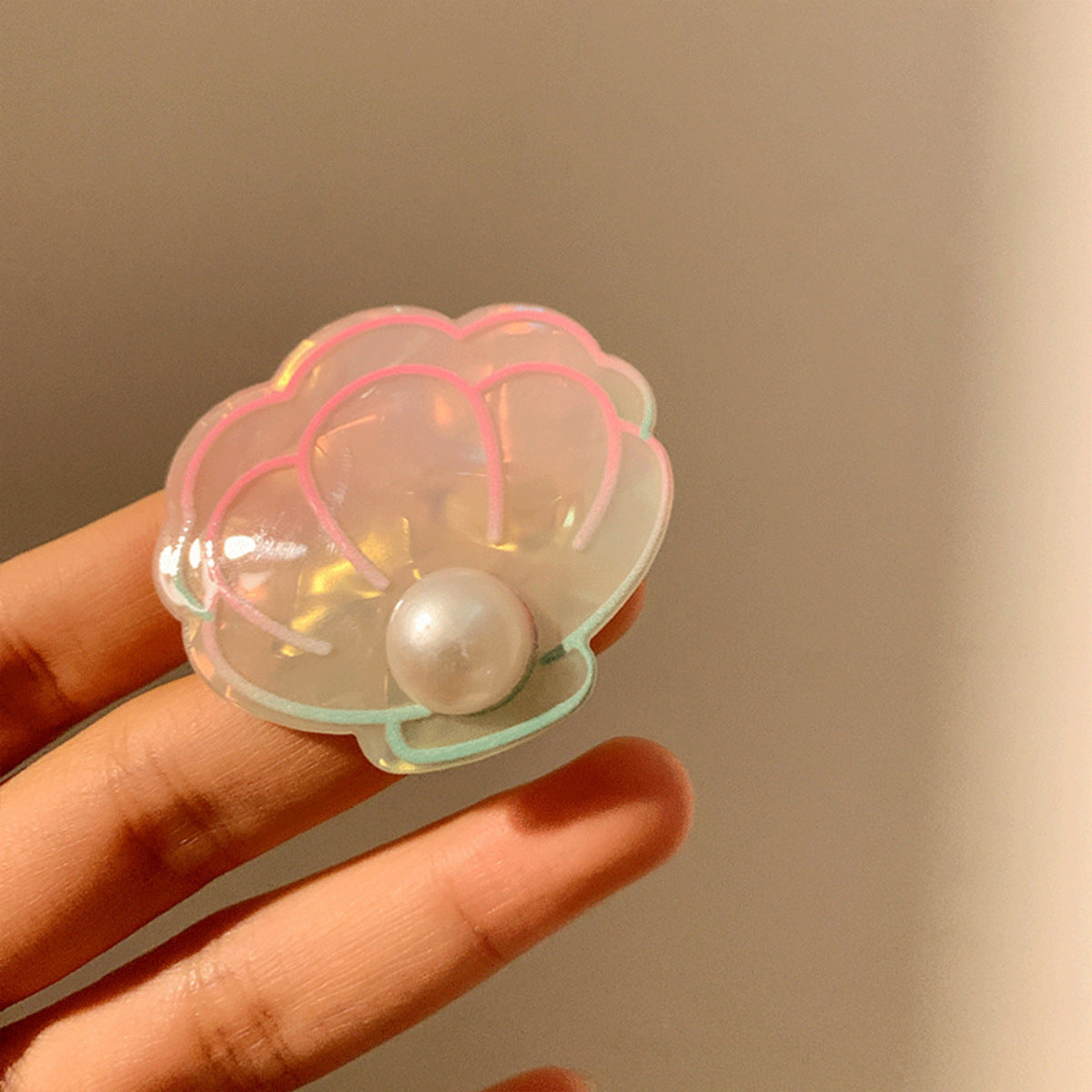 Dopamine Cute Seamless Cosmetic Clip