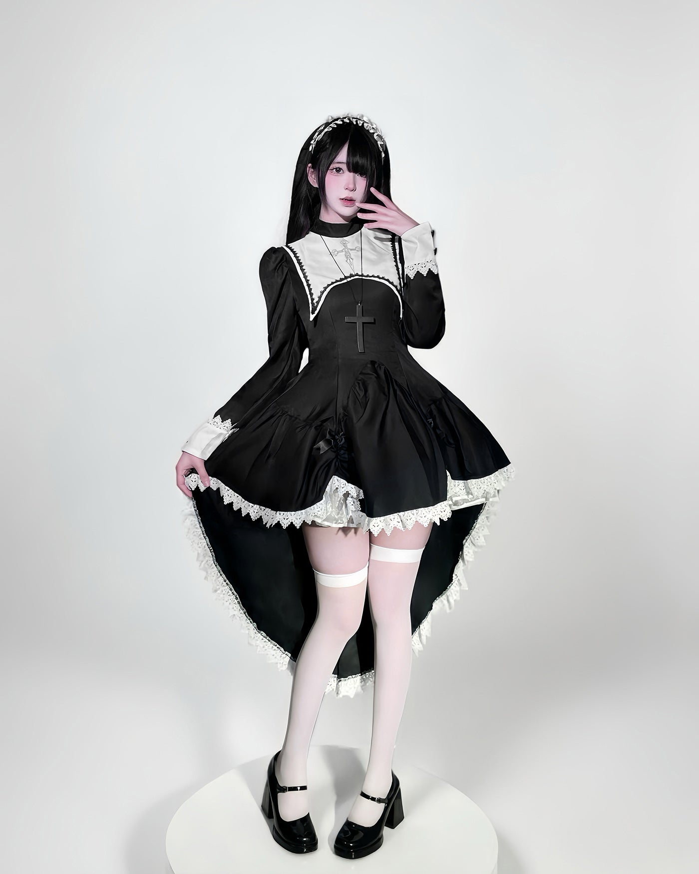 Dark-style Embroidered Halloween Nun Costume For Cosplay Performances