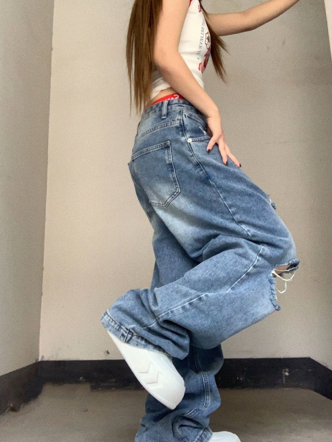 Personalized Distressed Washed Oversized Jeans For Women