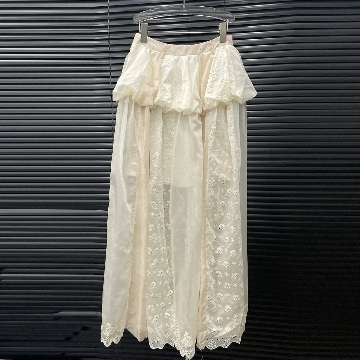 Summer New Jacquard Lace V-neck Shirt Skirt
