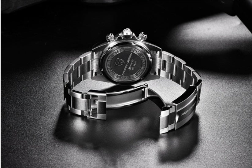 Steel band quartz watch