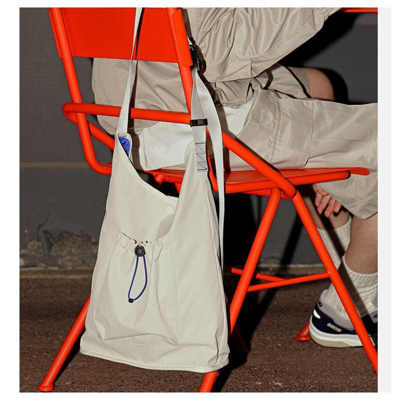 Simple And Lightweight Casual Nylon Drawstring Bucket Bag