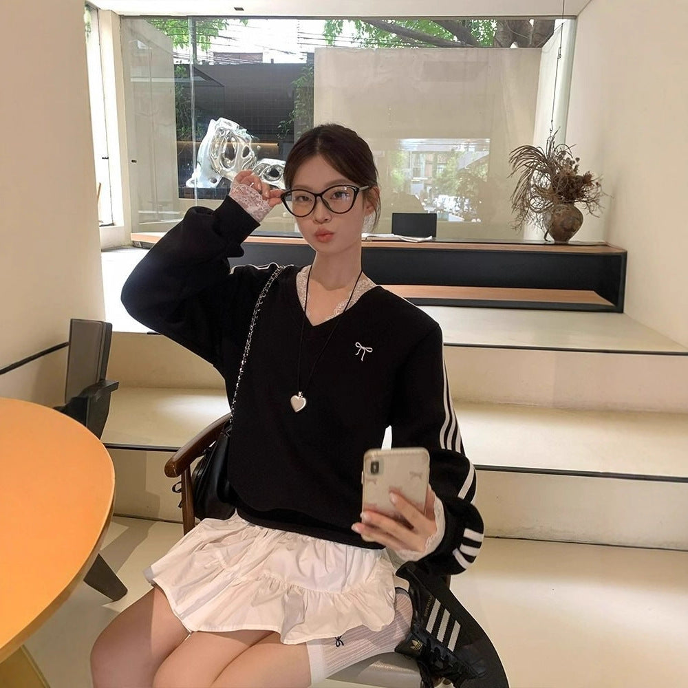 Womens American-style Black V-Neck Long-Sleeve Sweatshirt