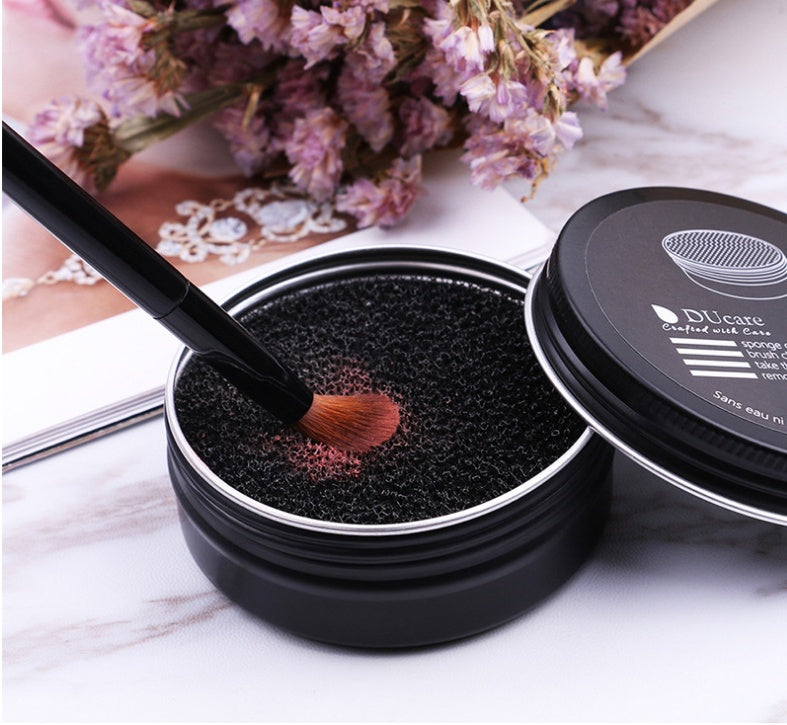 Double effect cleaning box